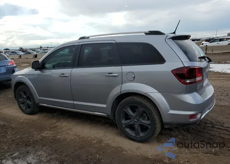 2018 Dodge Journey Crossroad z USA, uszkodzony, nr VIN 3C4PDDGG6JT277933